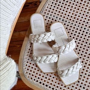 Dolce Vita Indy Sandals in Ivory Stella